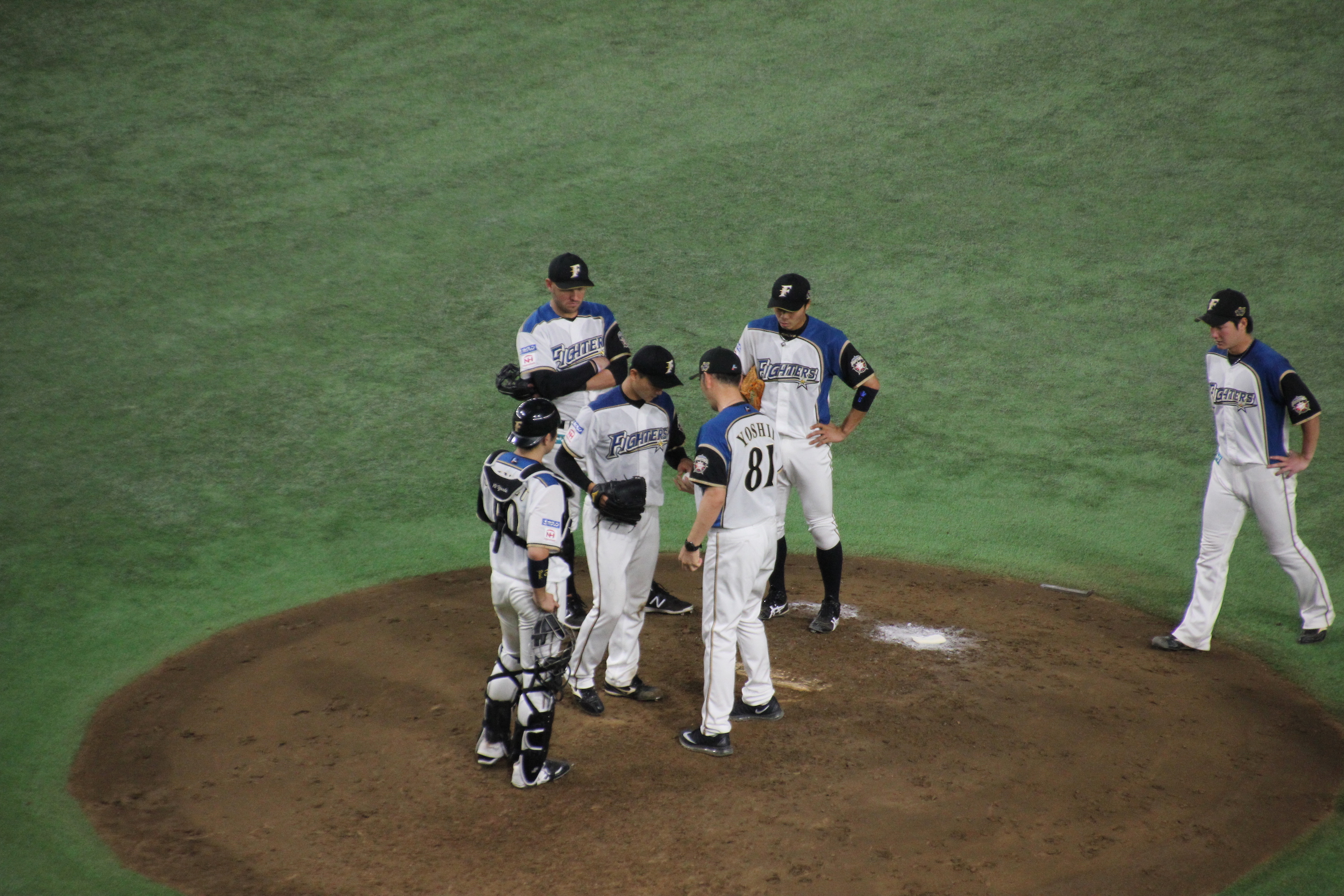 日ハム 宮台投手プロ初登板で五回途中2失点 東大出身投手として51年ぶりの勝利ならず 東大新聞オンライン