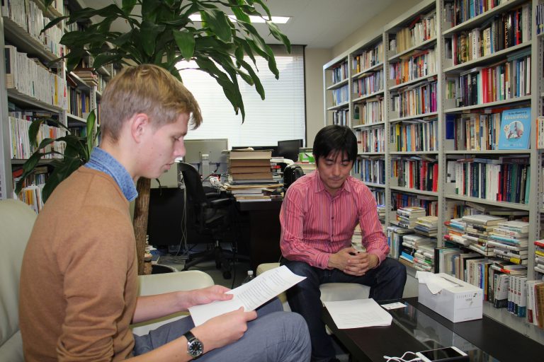 「ジェンダーは女性だけでなく男性の問題だ」政治と教育から考える日本のジェンダーの課題 前田健太郎准教授インタビュー