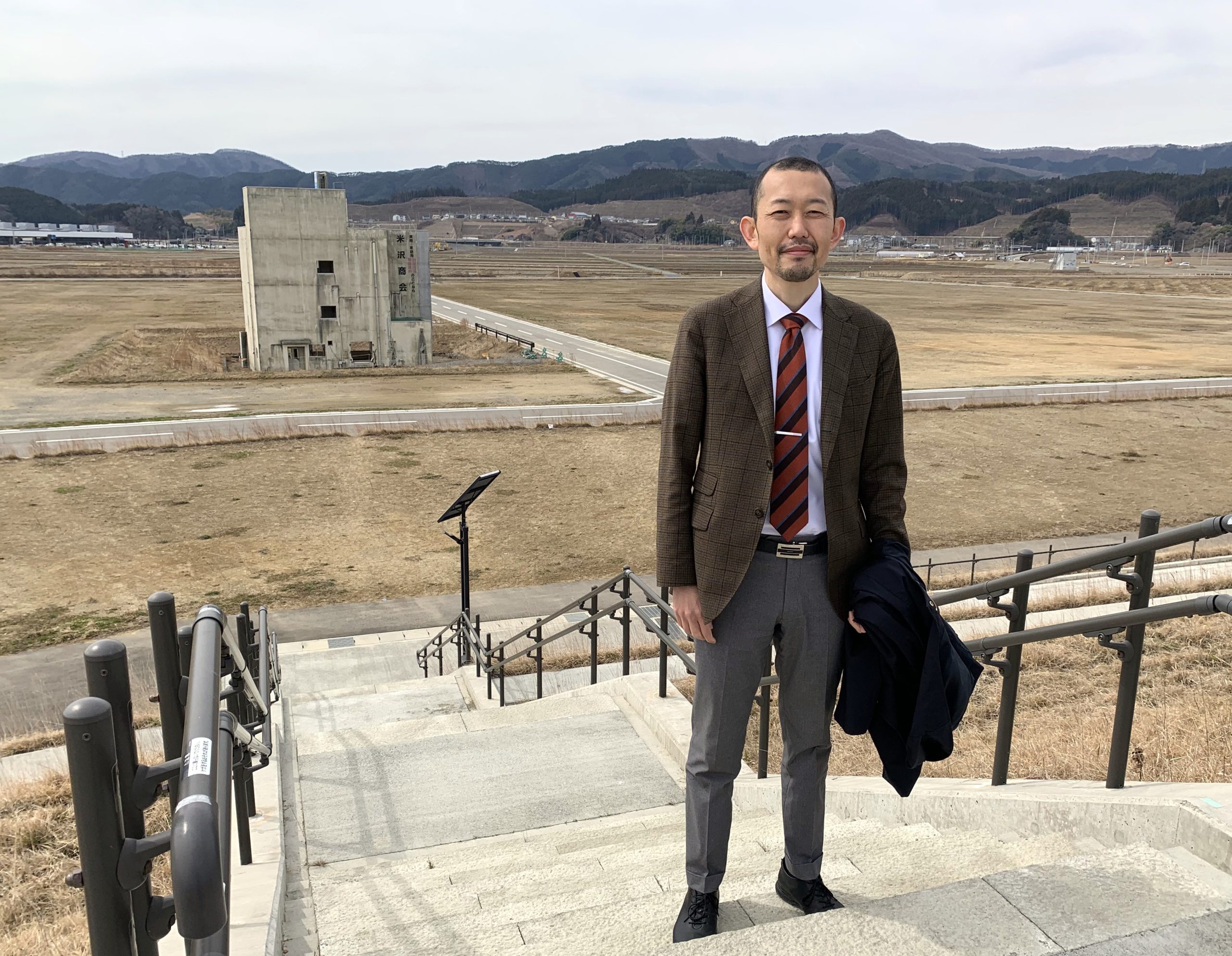 2022年3月の陸前高田の様子　建物は見えるが「街の復興」は依然道半 ばだ（写真は在間弁護士提供）