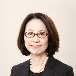 白波瀬佐和子特任教授の顔写真