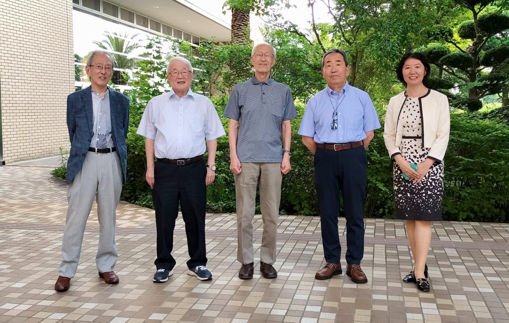 登壇者集合写真