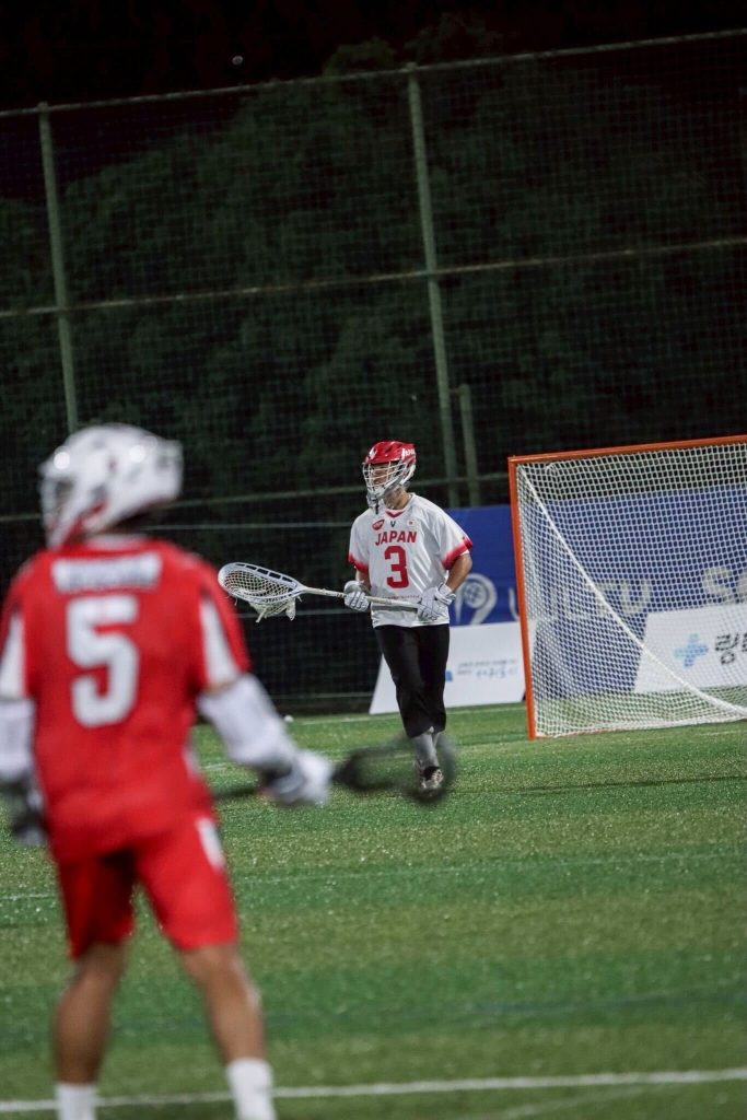 グループ戦香港戦 セーブ後ボールを運ぶ場面