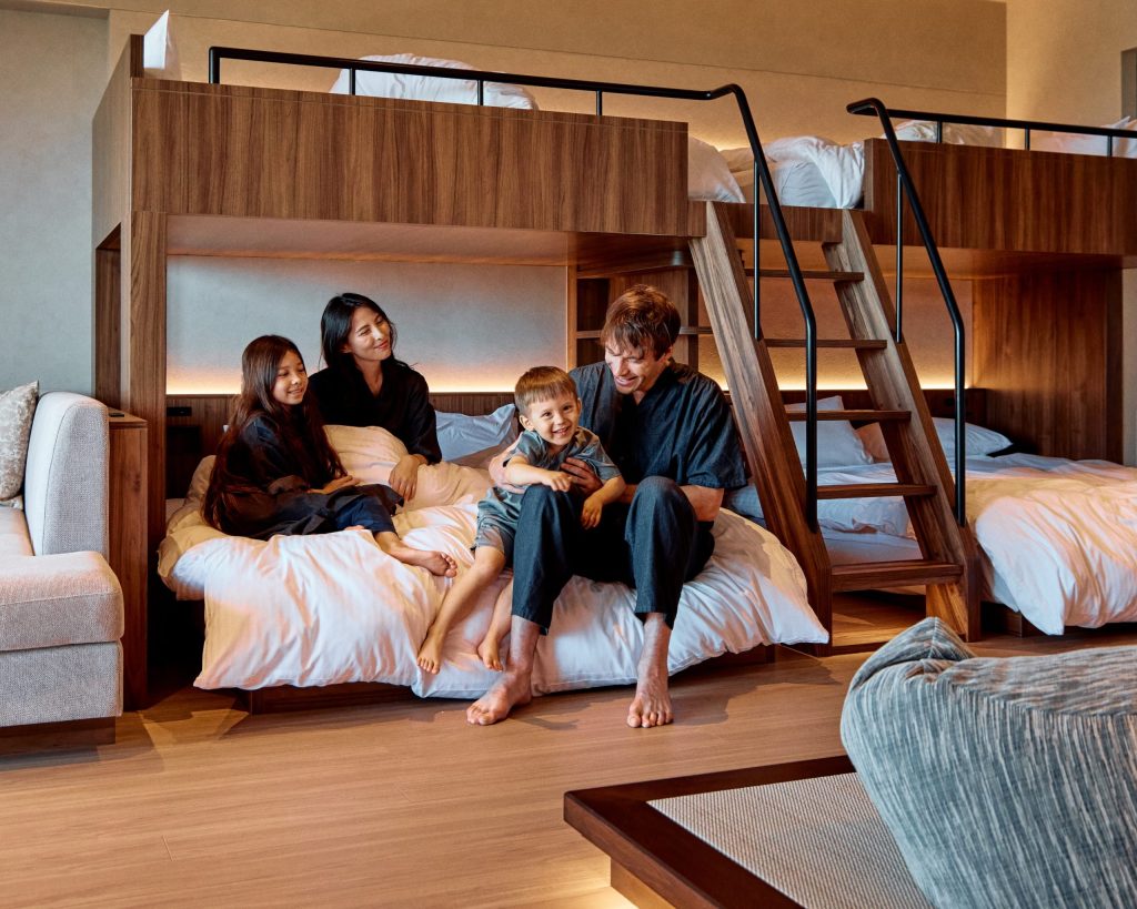 (写真5)客室内のバンクベッド