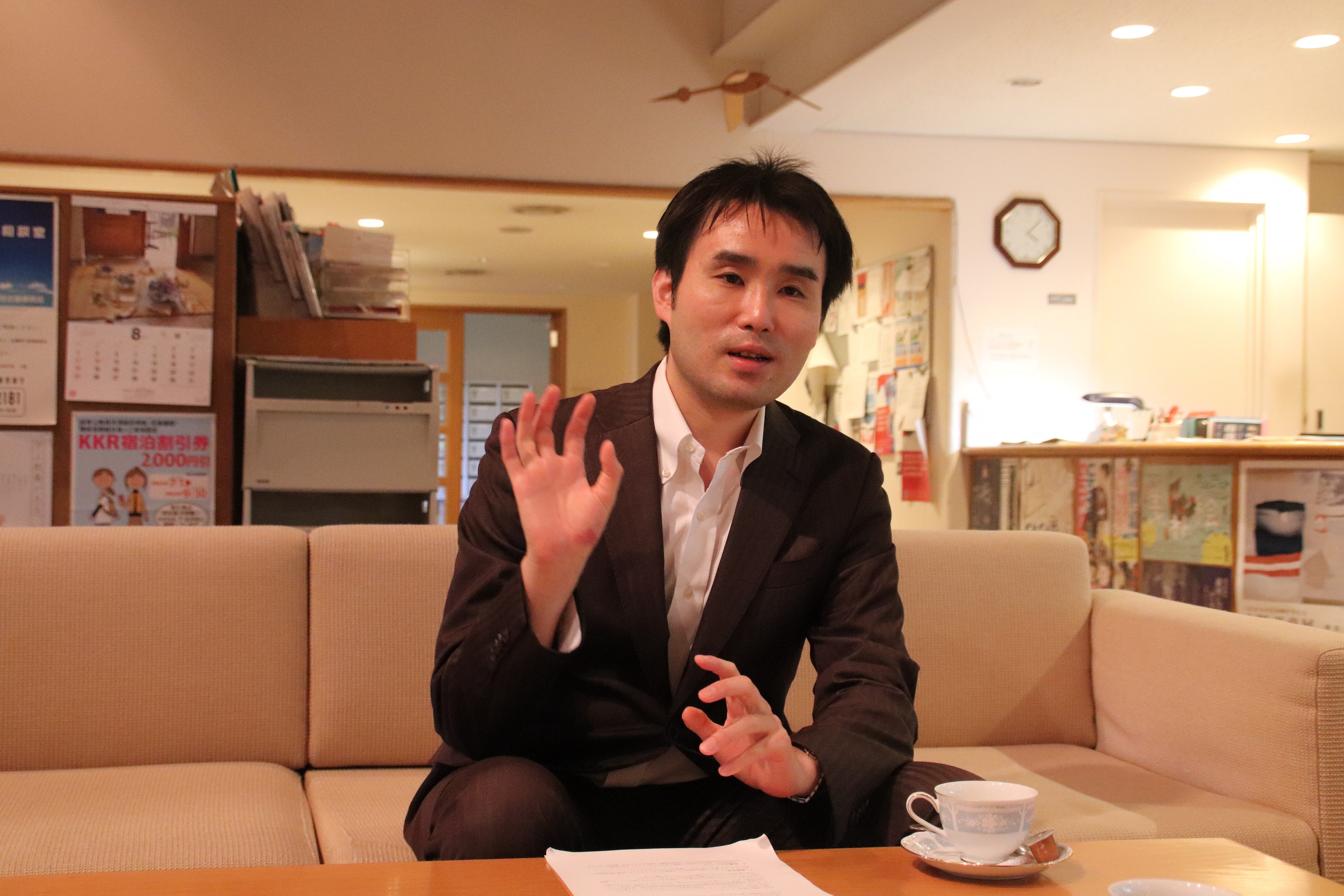 固定観念を打ち破れ 気鋭の歴史学者 呉座勇一助教と 考える を考える 東大新聞オンライン 固定観念を打ち破れ 気鋭の歴史学者 呉座勇一助教と 考える を考える 東大新聞オンライン